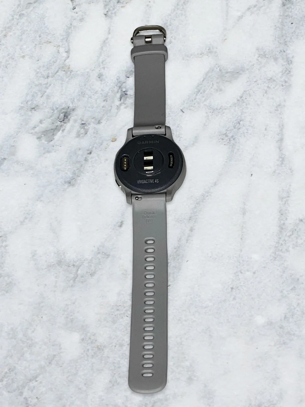 Garmin Vivoactive 4S GPS Smartwatch 40mm‎ Fiber-Reinforced Gray Silicone band